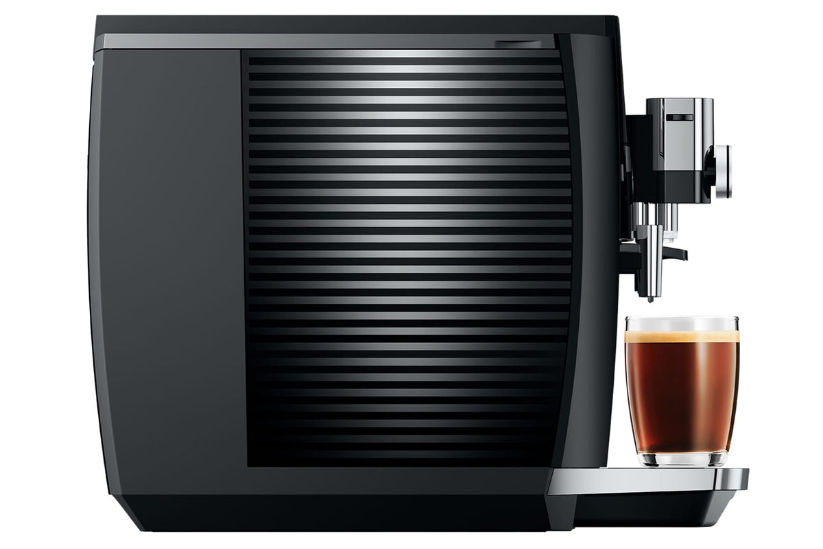 JURA S8 Piano Black EB – Rechte Seitenansicht